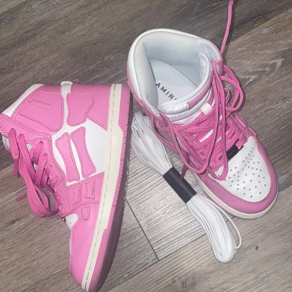 Gently used kids amiris size 12